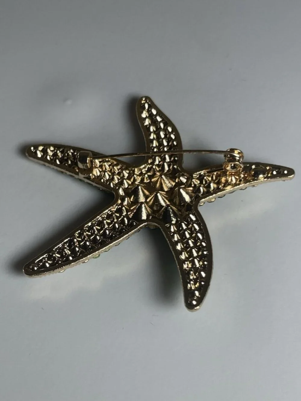 Blue Green Rhinestone Starfish Brooch Gold Tone Crystal Beach Ocean Nautical Pin